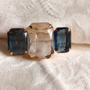 Avon Bar Brooch 1.7  inch Pin Jewelry Goldtone Blue Plastic Rhinestones Clear